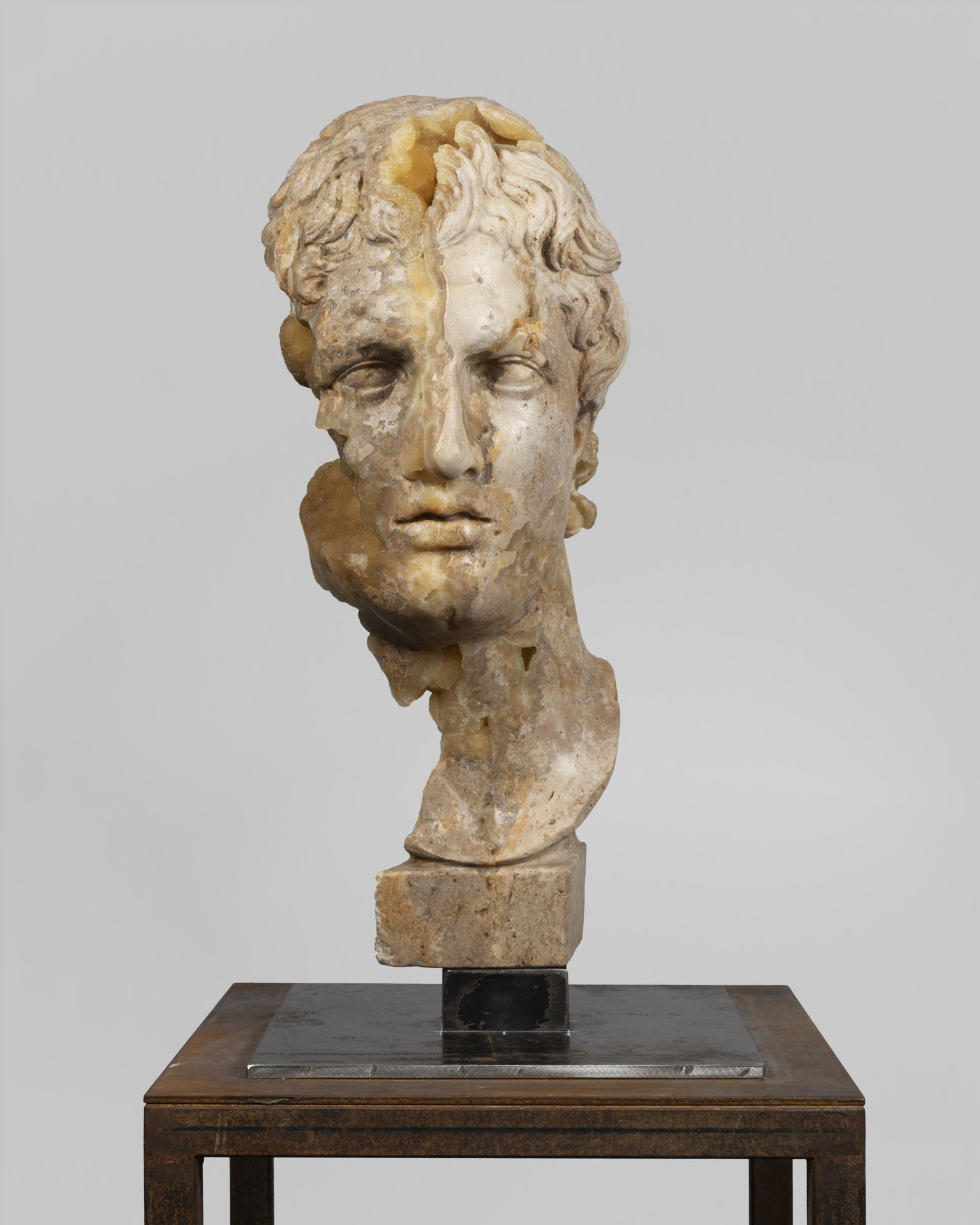 Alessandro Magno (ocre)